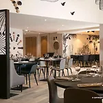 Hampton By Hilton Paris Отель Клиши