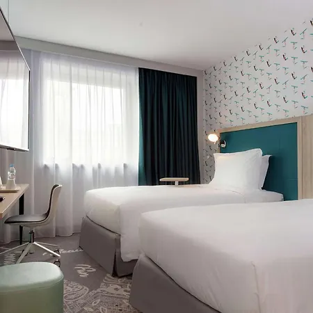 Hampton By Hilton Paris 4*