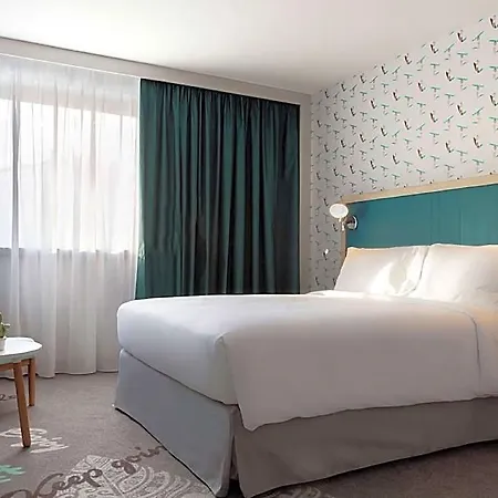 Hampton By Hilton Paris Hotel