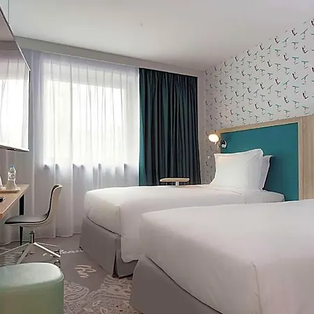 מלון Hampton By Hilton Paris קלישי