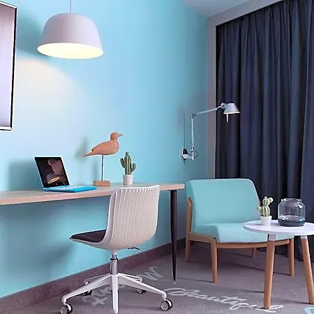 Hampton By Hilton Paris מלון