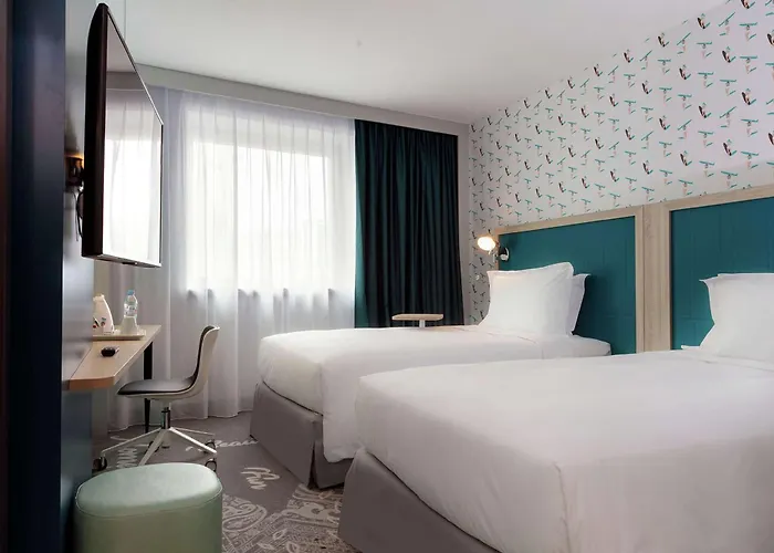 Hampton By Hilton Paris 4*
